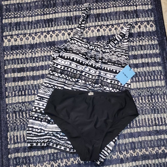Tankini in tribal print - Picture 5 of 5